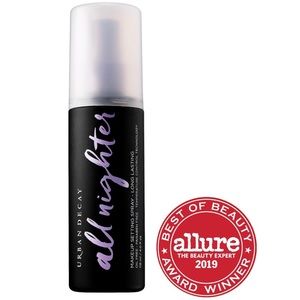 Urban Decay all nighter makeup setting spray